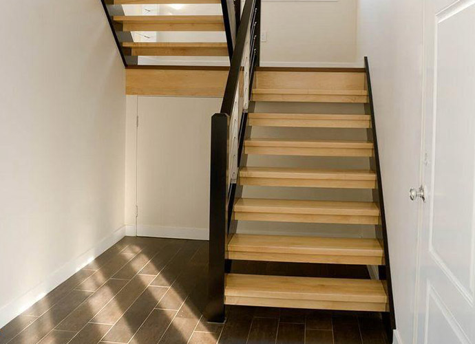 Metalltechnik AC – Ihr Experte für Metallkonstruktionen, Pergolen, Zäune & Überdachungen